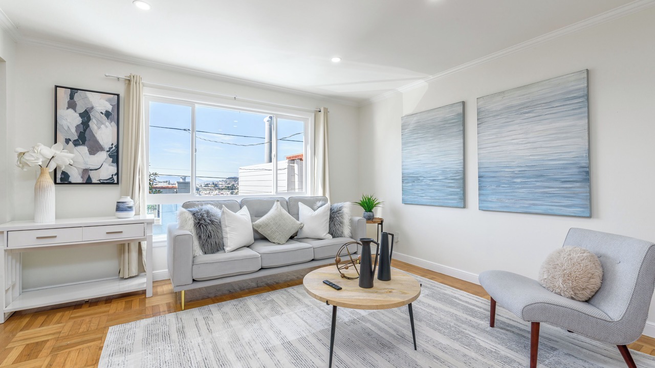 Photo of Livingroom in Daly City