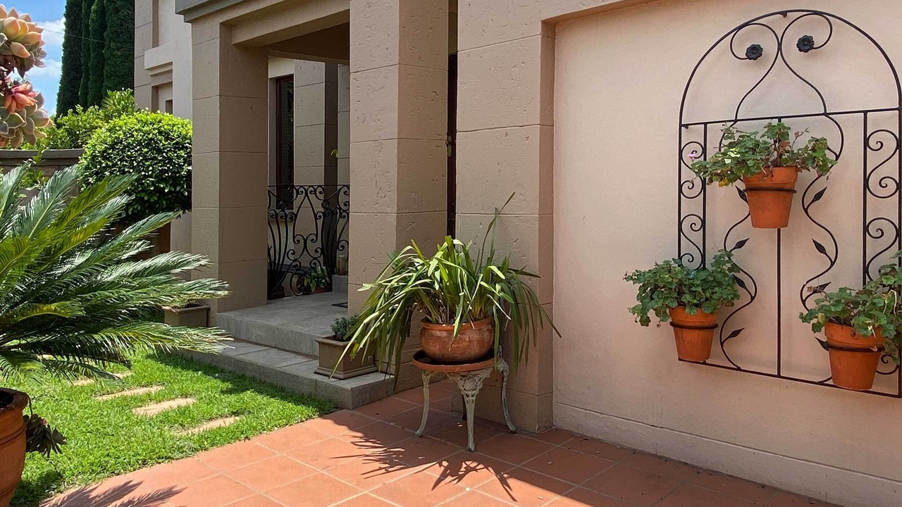 Photo of Patio Balcony in Faerie Glen