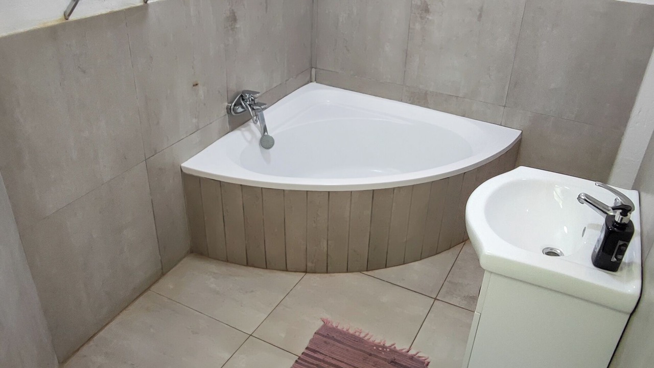 Photo of Bathroom in Hekpoort
