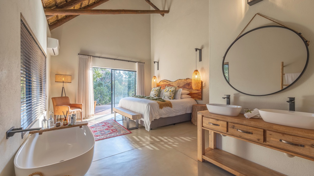 Photo of Bedroom in Thorny Bush Game Reserve