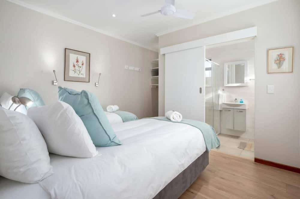 Photo of Bedroom in Hermanus