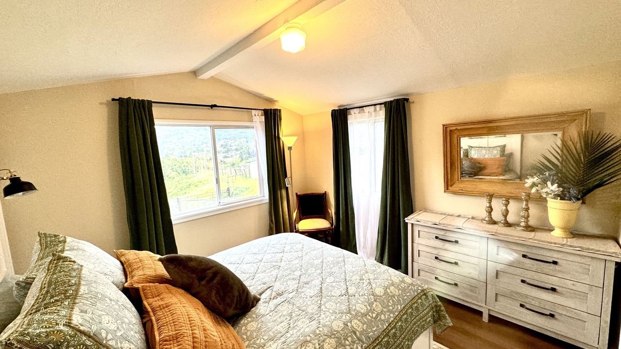 Photo of Bedroom in El Sobrante