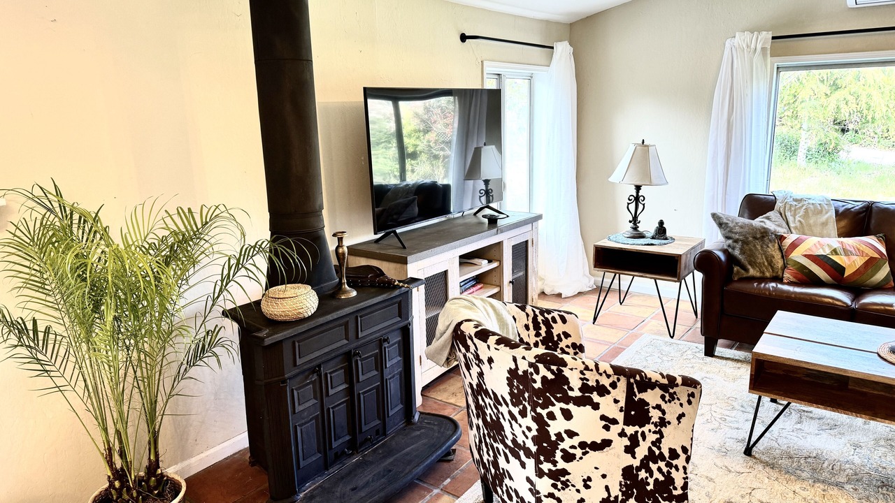 Photo of Livingroom in El Sobrante