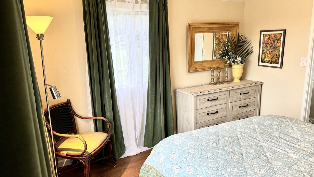 Photo of Bedroom in El Sobrante