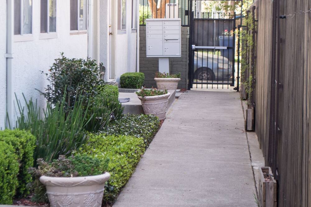 Photo of Outdoor in North Oak Park