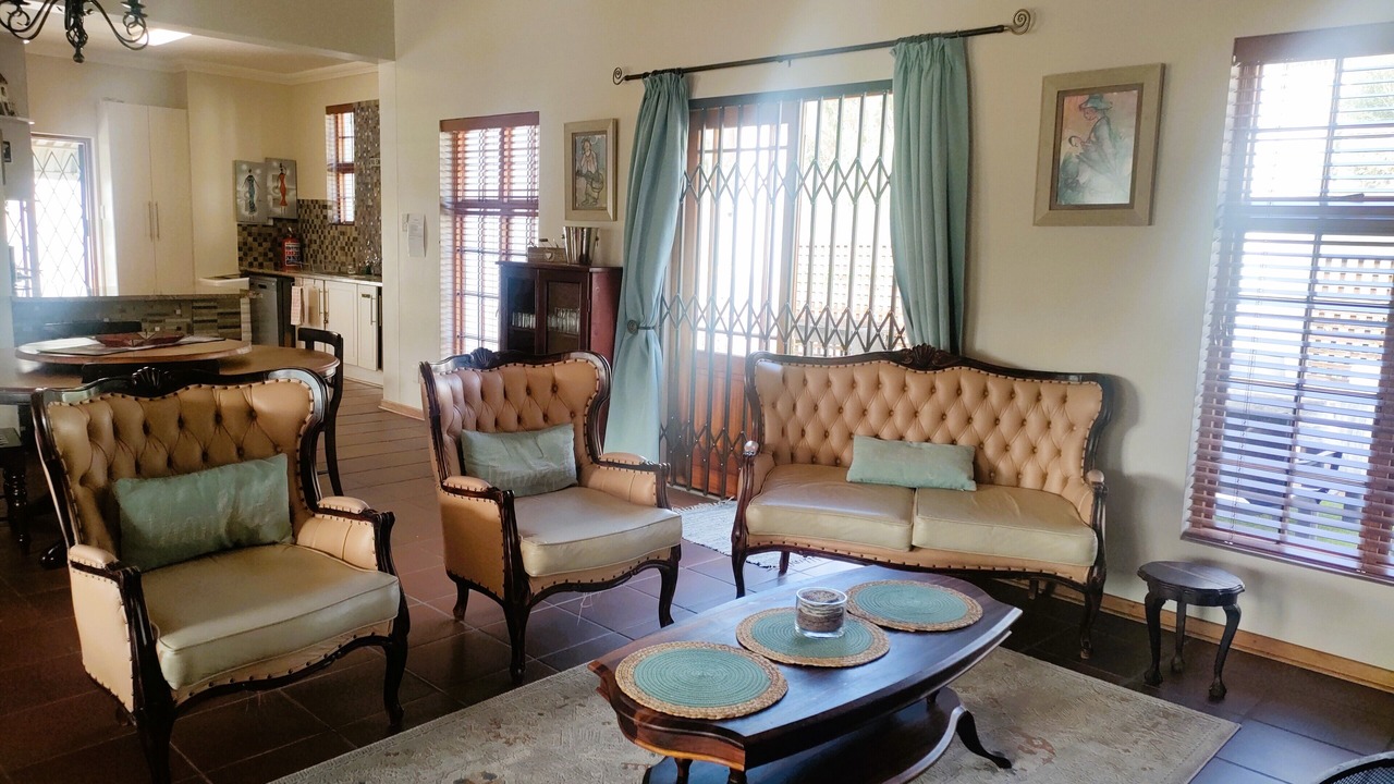 Photo of Livingroom in Clarens