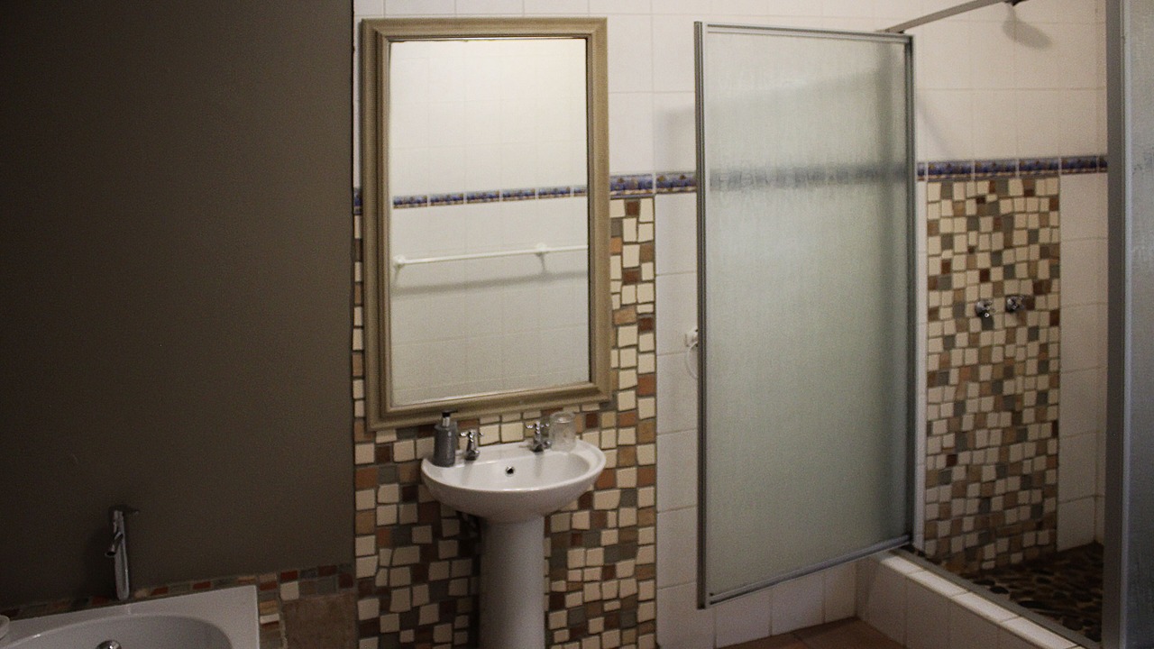 Photo of Bathroom in Kai !Garib