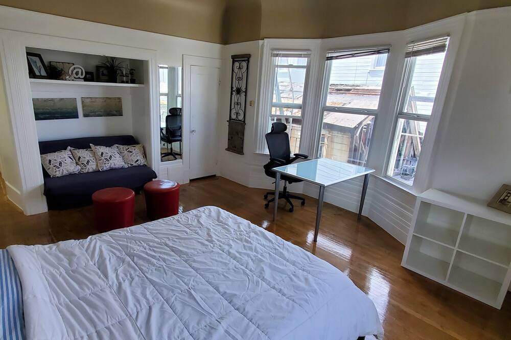 Photo of Bedroom in Western Addition