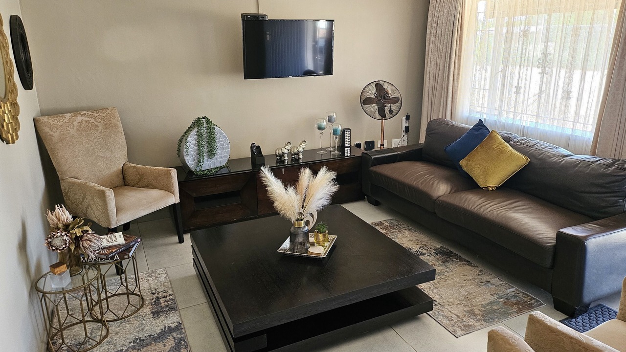 Photo of Livingroom in Mmabatho