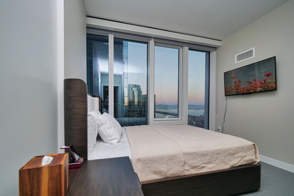 Photo of Bedroom in Rincon Hill