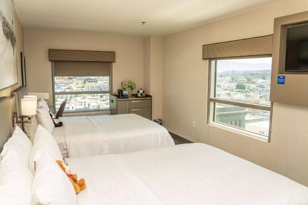 Photo of Bedroom in Tenderloin