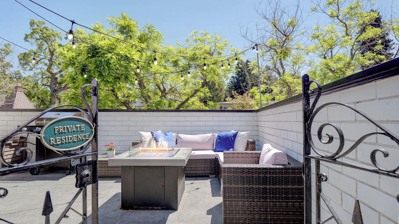 Photo of Patio Balcony in Saratoga