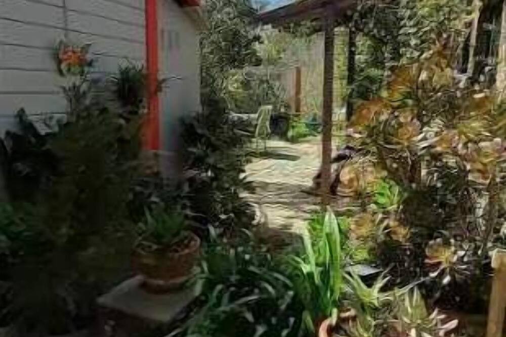 Photo of Outdoor in North Oak Park