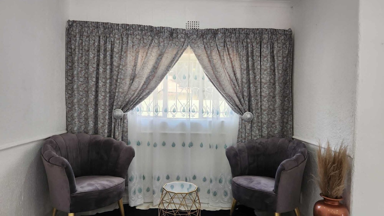 Photo of Livingroom in Alberton