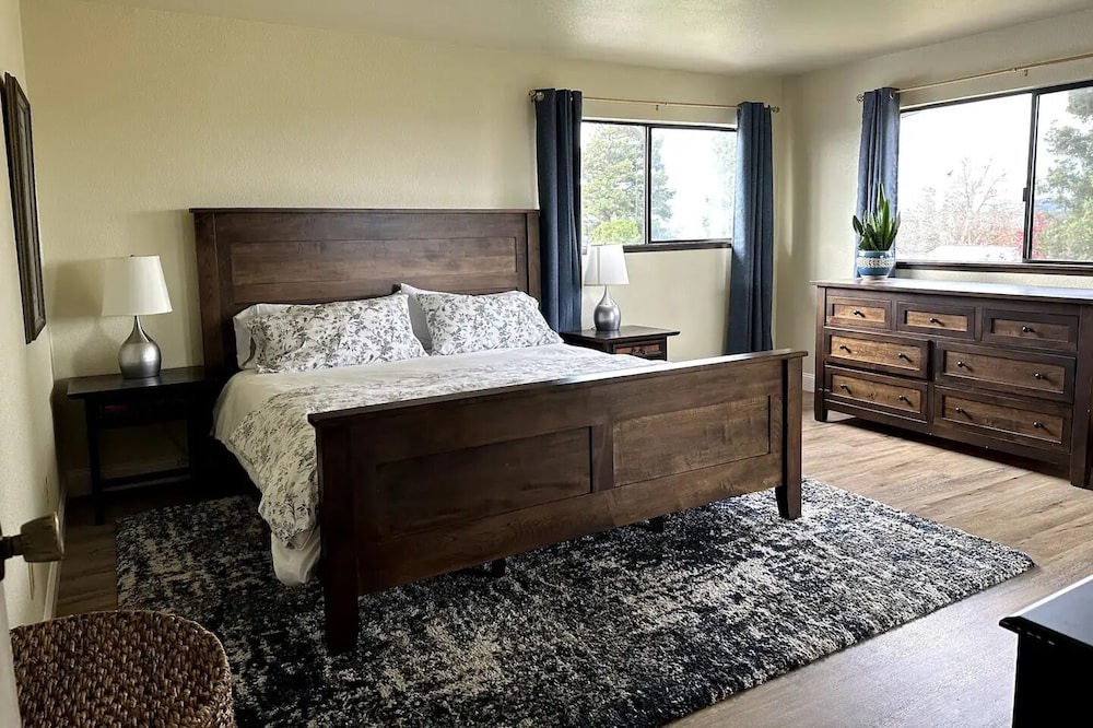 Photo of Bedroom in Watsonville