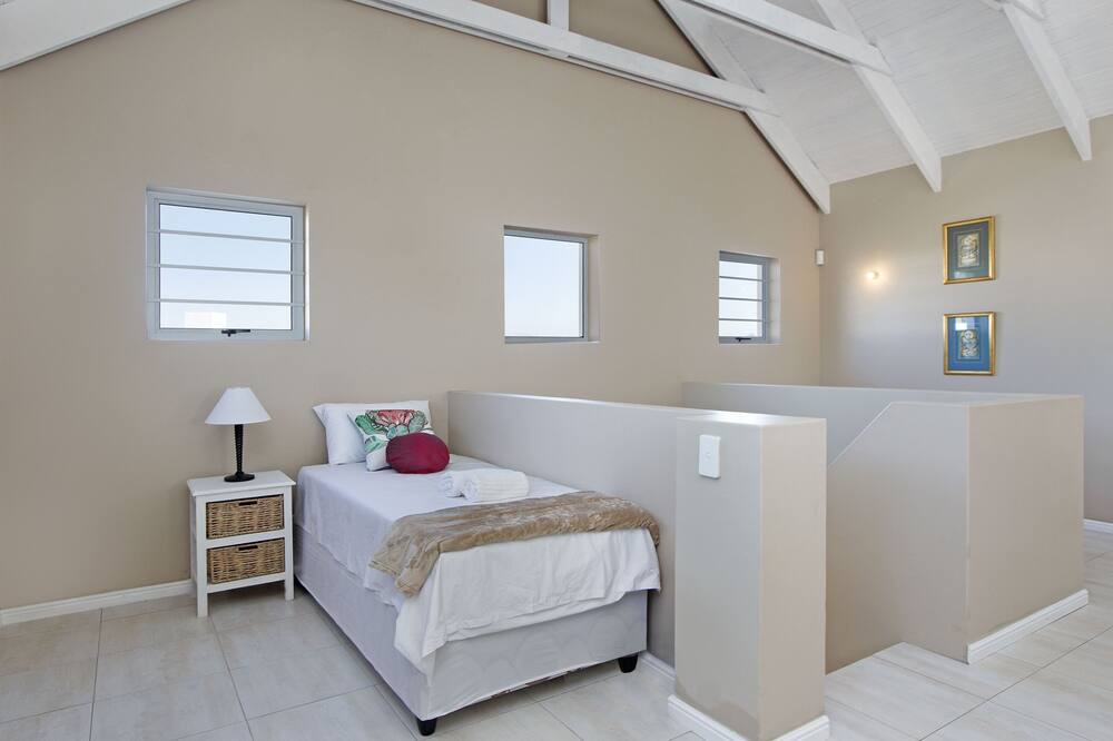 Photo of Bedroom in Calypso Beach