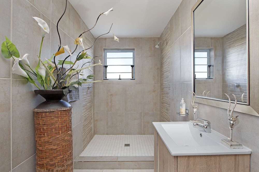 Photo of Bathroom in Calypso Beach