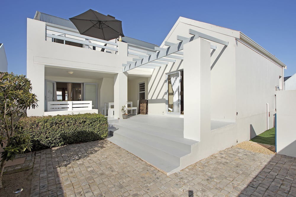 Photo of Outdoor in Calypso Beach