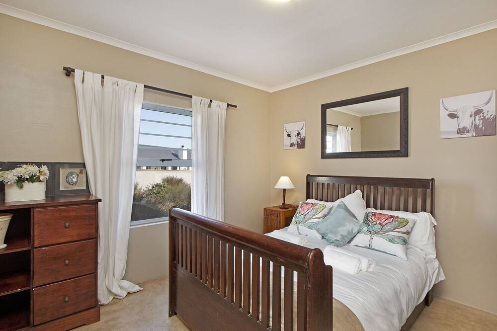 Photo of Bedroom in Calypso Beach