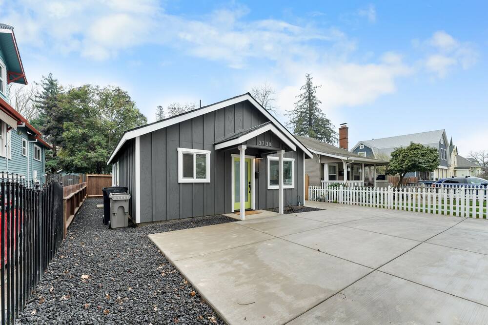 Photo of Outdoor in North Oak Park