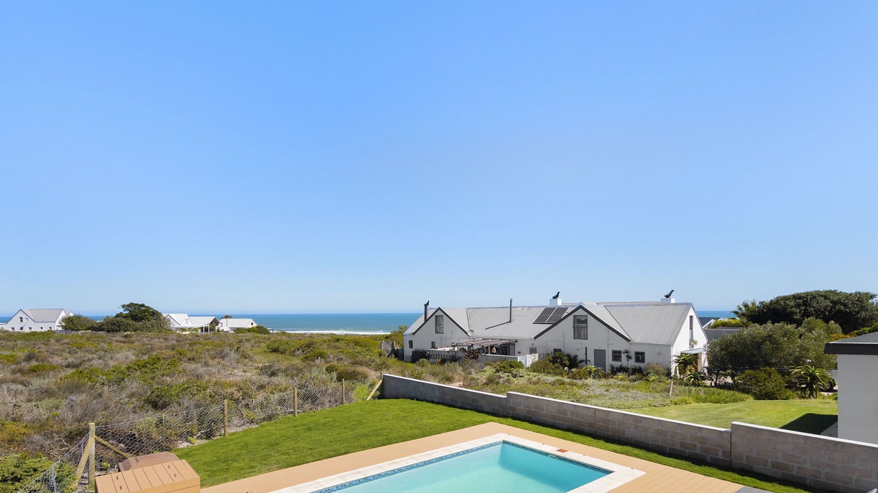 Photo of Outdoor in Grotto Bay
