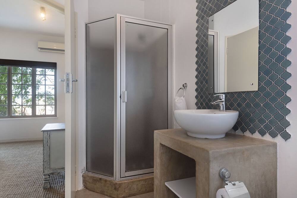 Photo of Bathroom in Musgrave