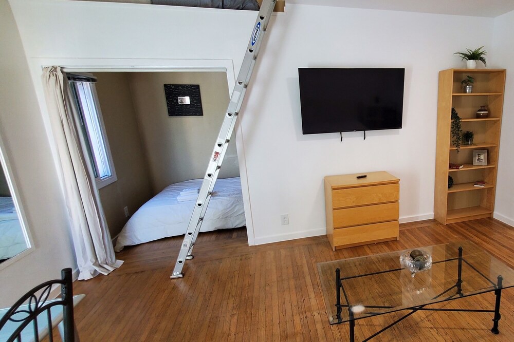 Photo of Bedroom in Western Addition