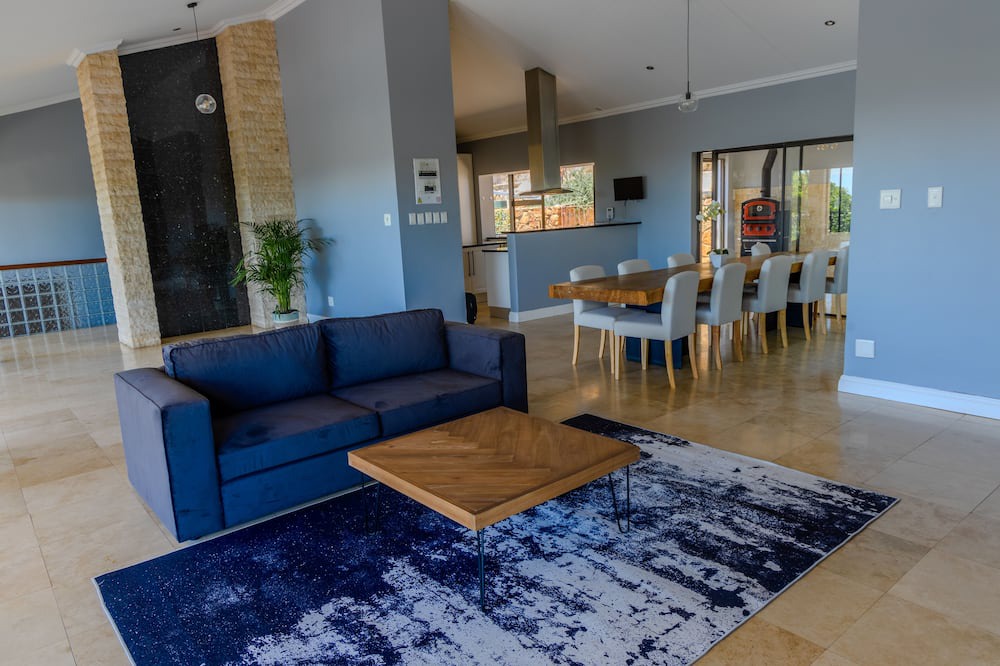 Photo of Livingroom in Northcliff