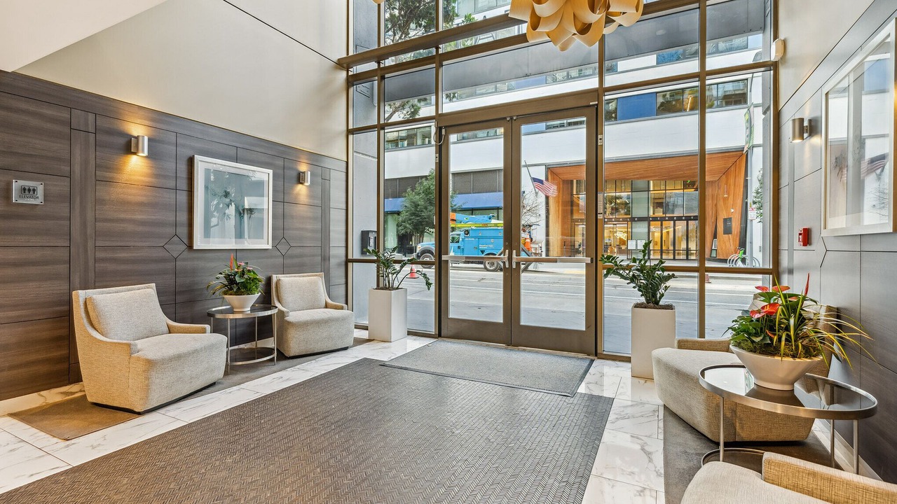 Photo of Others in Rincon Hill