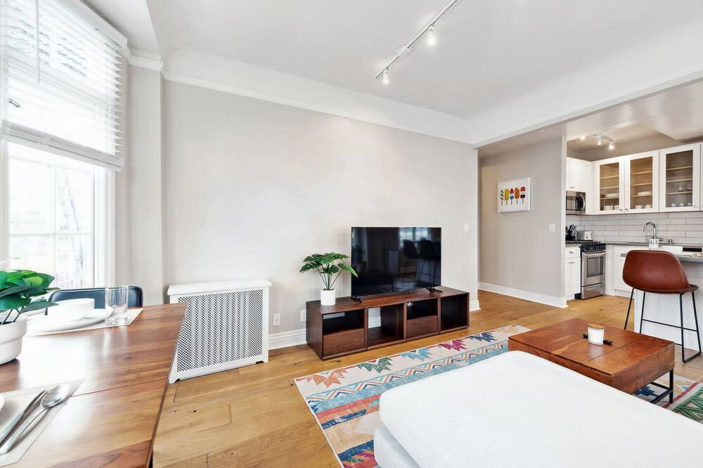 Photo of Livingroom in Nob Hill