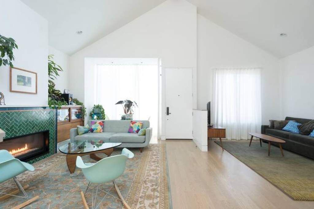 Photo of Livingroom in Mission District