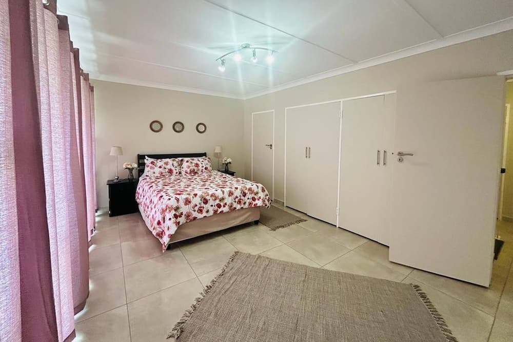 Photo of Bedroom in Three Rivers