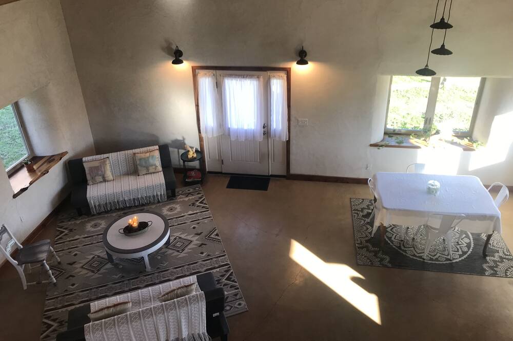 Photo of Livingroom in Middletown