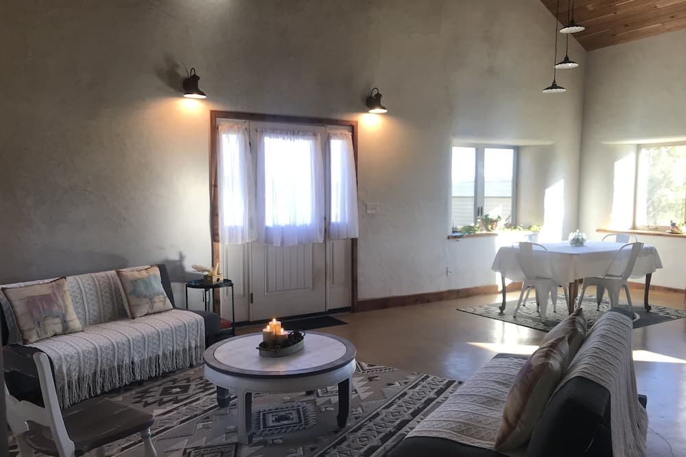 Photo of Livingroom in Middletown