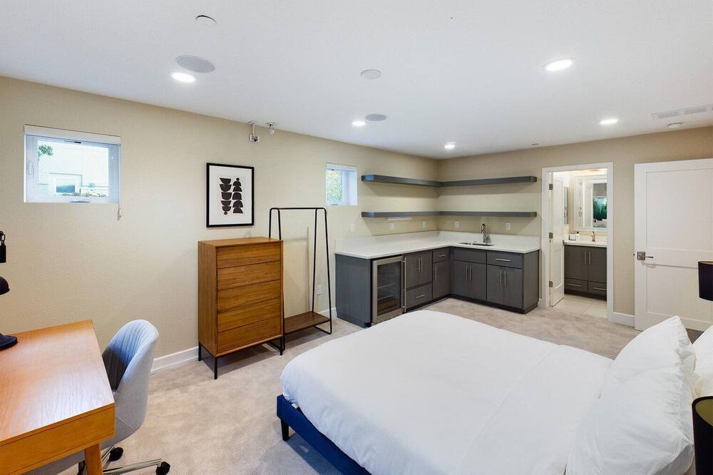 Photo of Bedroom in Hillsdale