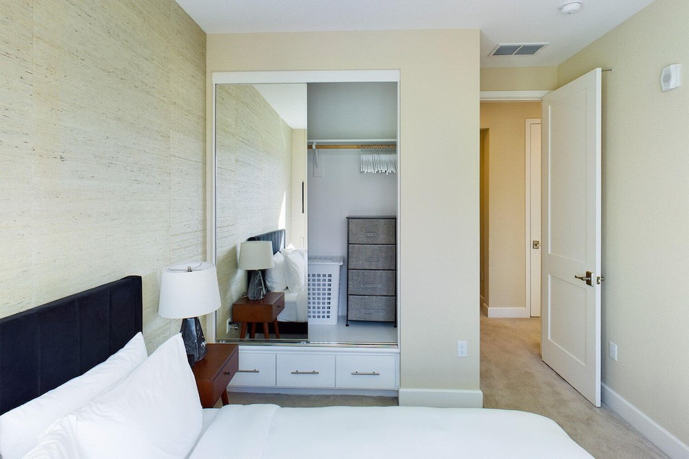 Photo of Bedroom in Hillsdale