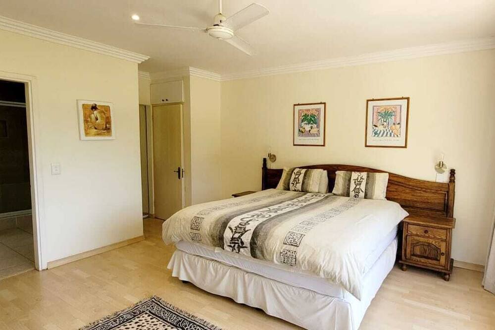 Photo of Bedroom in Shelly Beach