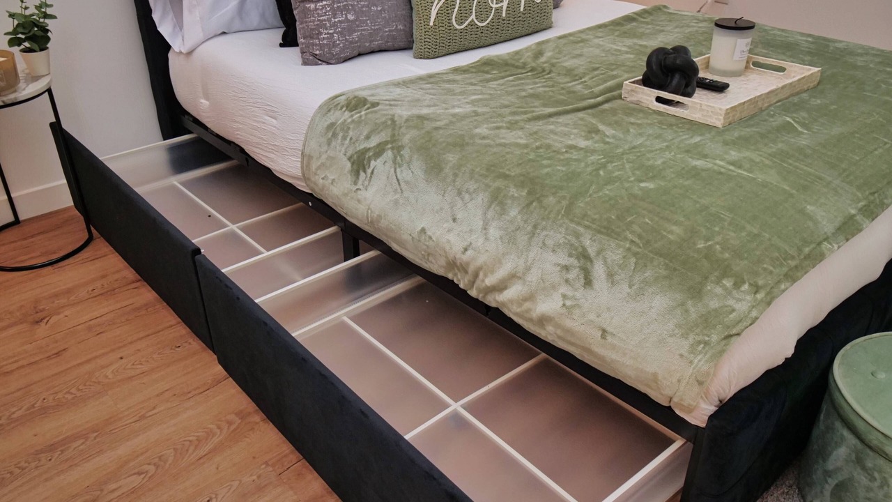 Photo of Bedroom in Oakland