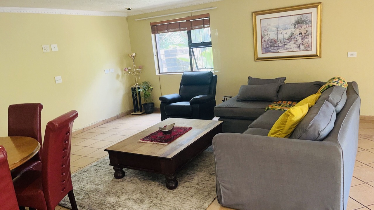 Photo of Livingroom in Garsfontein