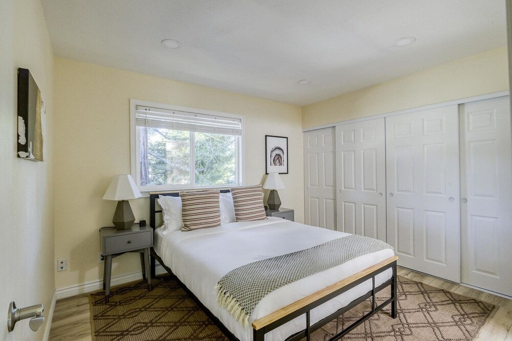 Photo of Bedroom in Fremont