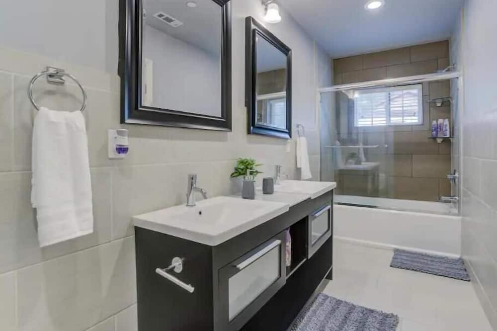 Photo of Bathroom in Fetters Hot Springs-Agua Caliente