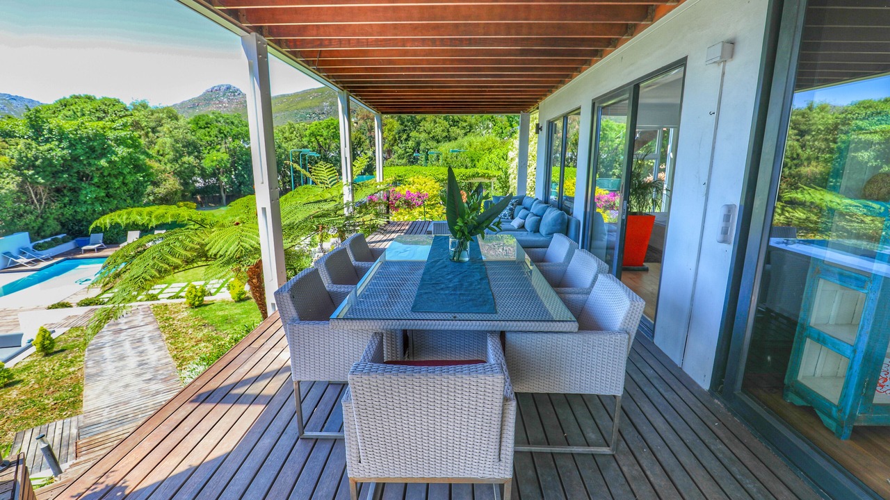 Photo of Patio Balcony in Redhill