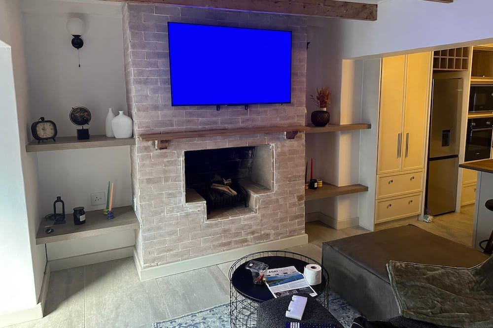 Photo of Livingroom in Mowbray