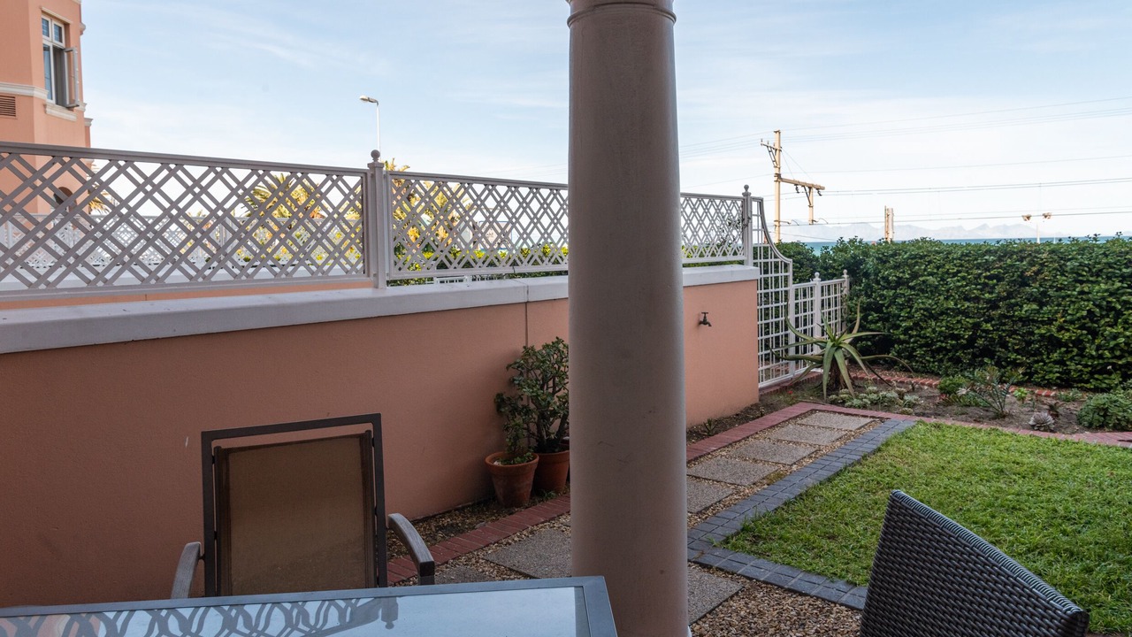 Photo of Outdoor in Redhill