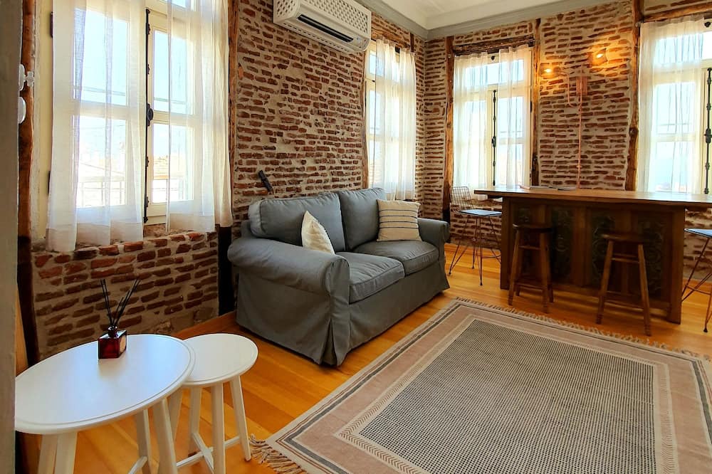 Photo of Livingroom in Ayvalik
