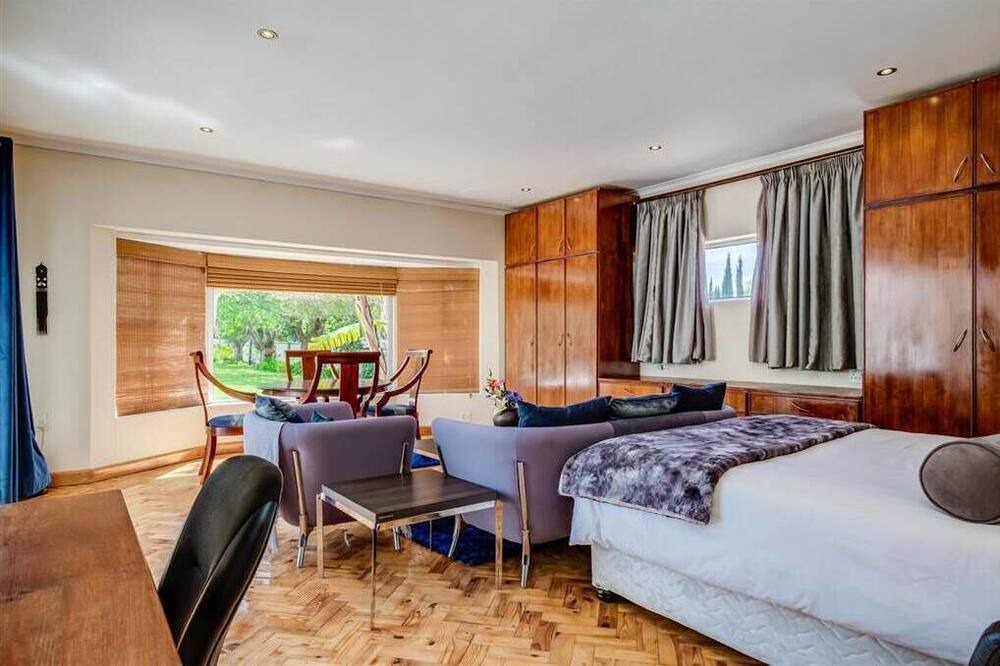 Photo of Bedroom in Bergvliet