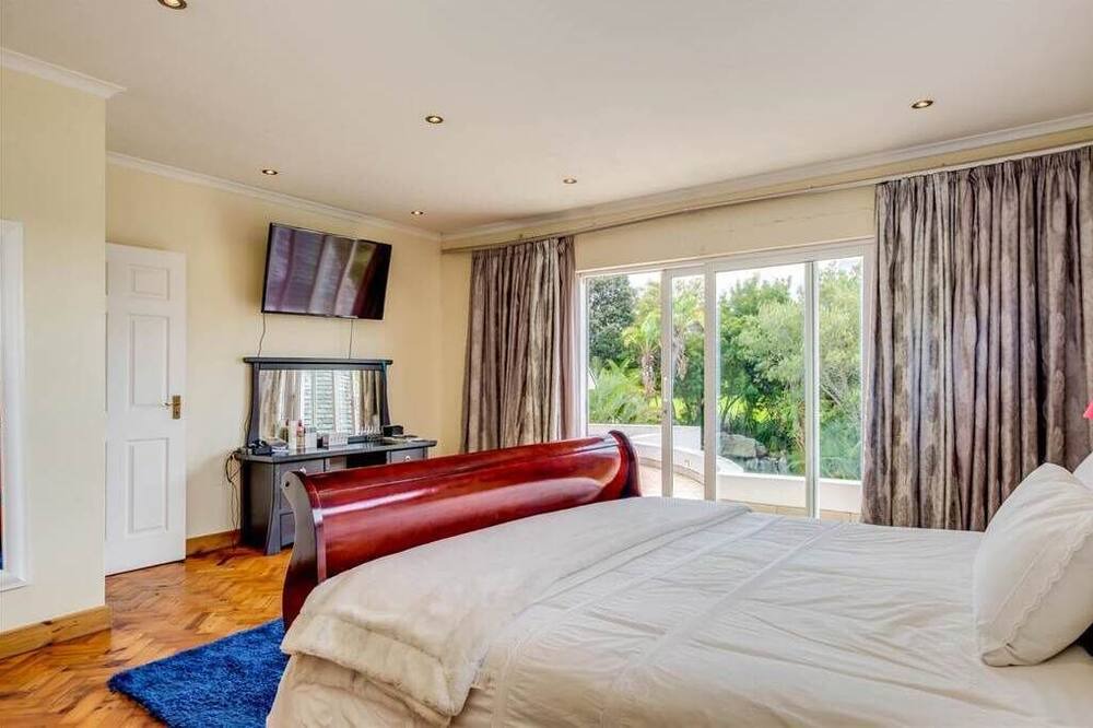 Photo of Bedroom in Bergvliet
