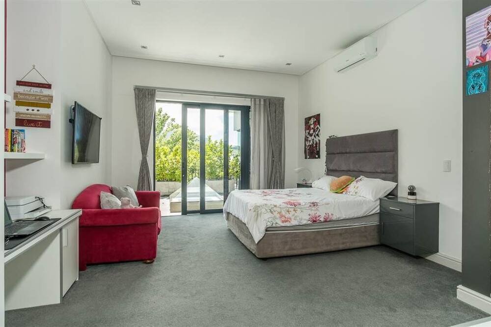 Photo of Bedroom in Constantia