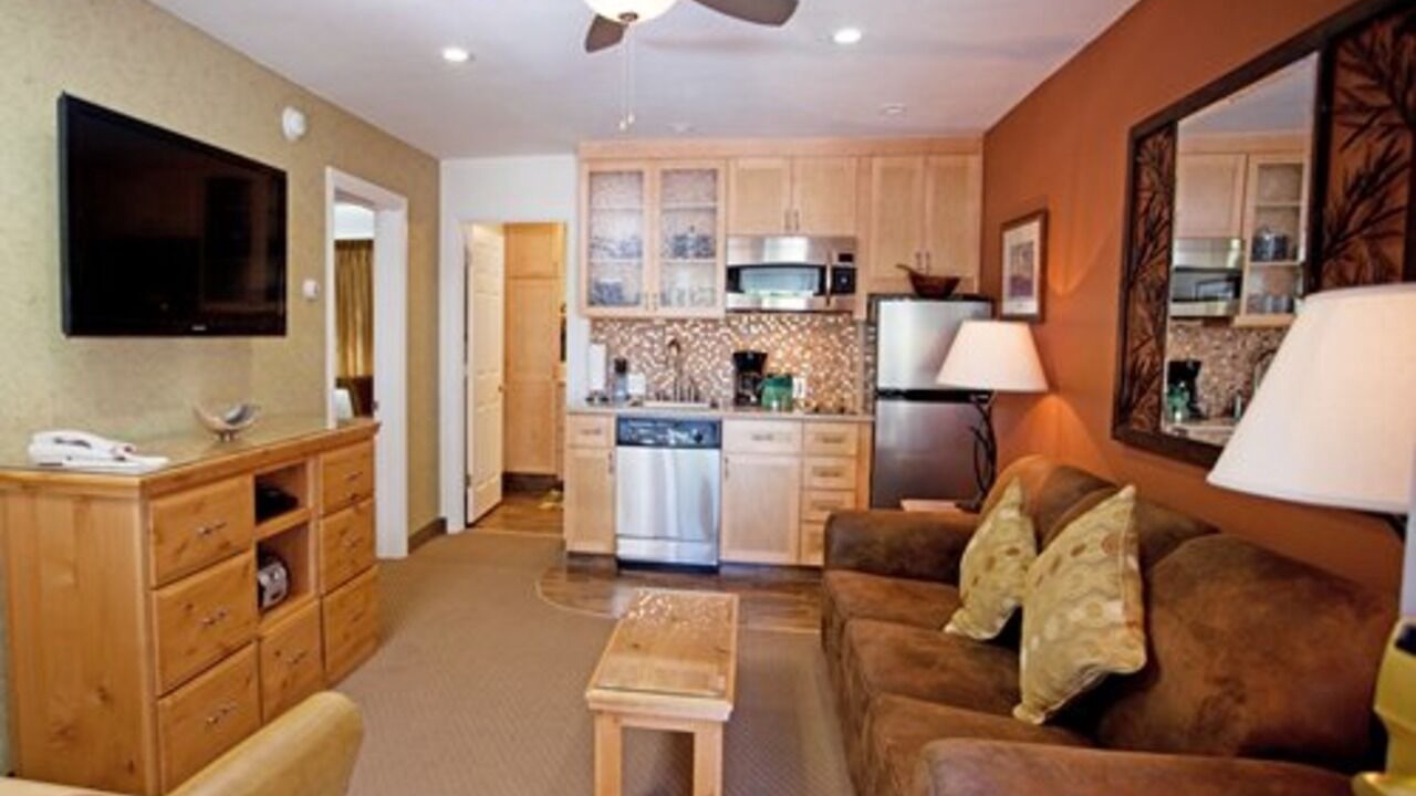 Photo of Livingroom in Lakeside Park