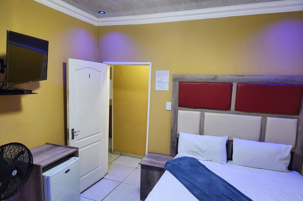 Photo of Bedroom in Emfuleni